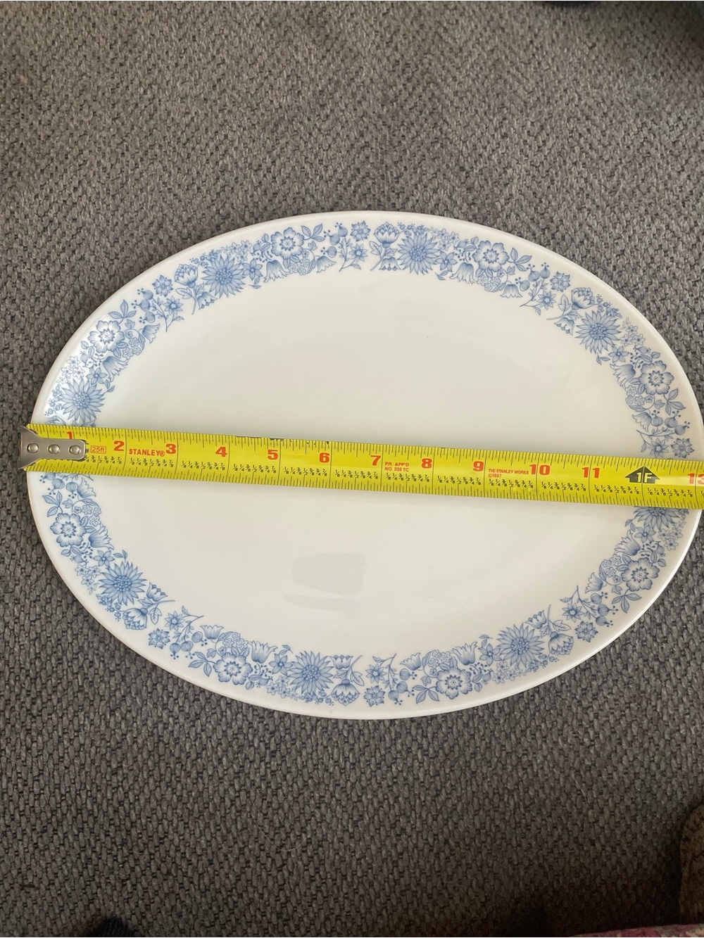 Royal Doulton Cranbourne TC1032 13" Oval Serving Platter